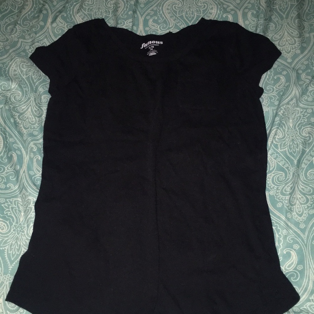 tee shirt